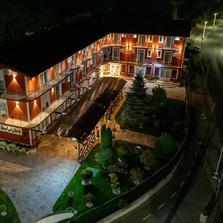 Diamond Pensiune Saturn